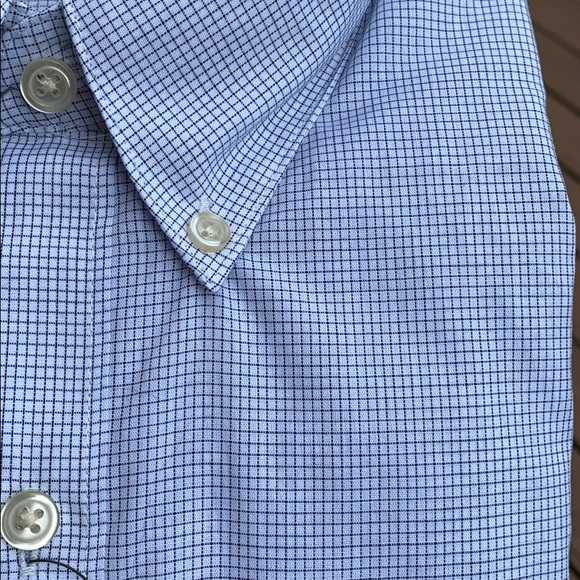 NWT men’s button down shirt medium. Van Heusen - Picture 7 of 9